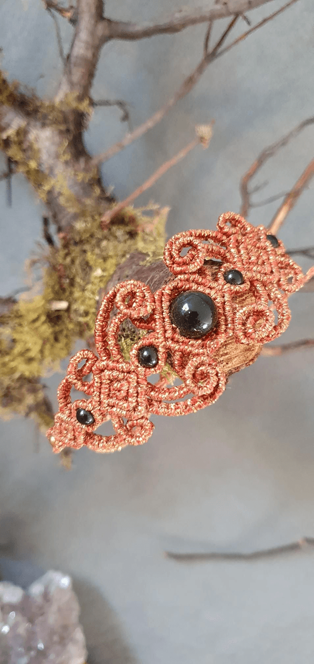 Bracelet micro macramé cuivré brillant 