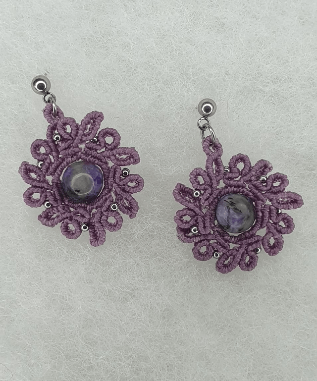 Boucles d'oreilles fleurs mauve 