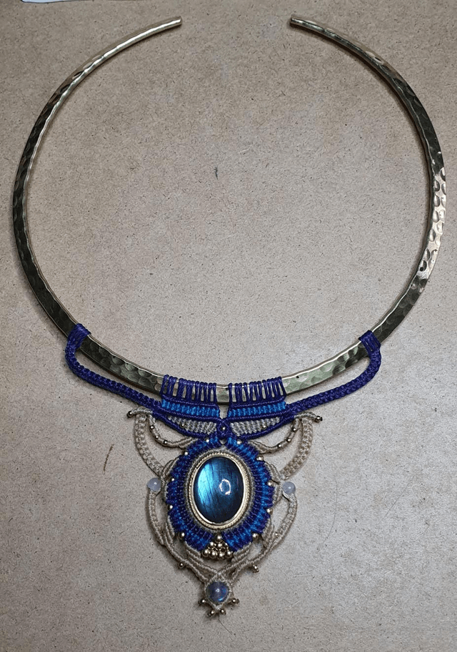 Collier torque labradorite 