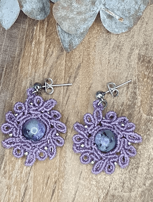 Boucles d'oreilles fleurs mauve 