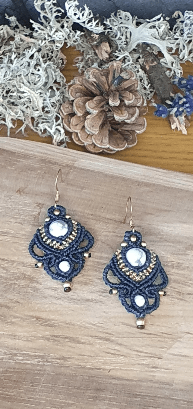Boucles d&#039;oreilles micromacramé 